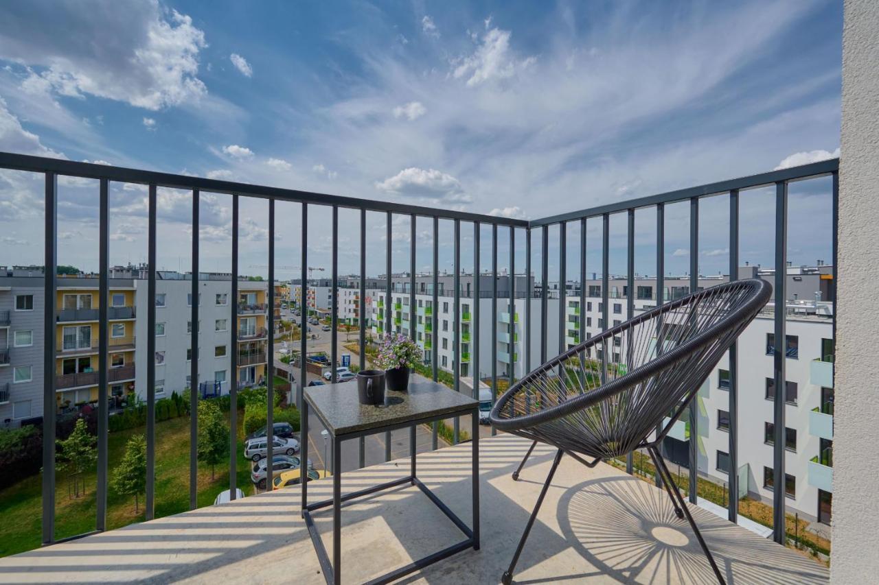 Exclusive Apartment With Balcony & Parking Wroclaw By Renters Prestige 外观 照片