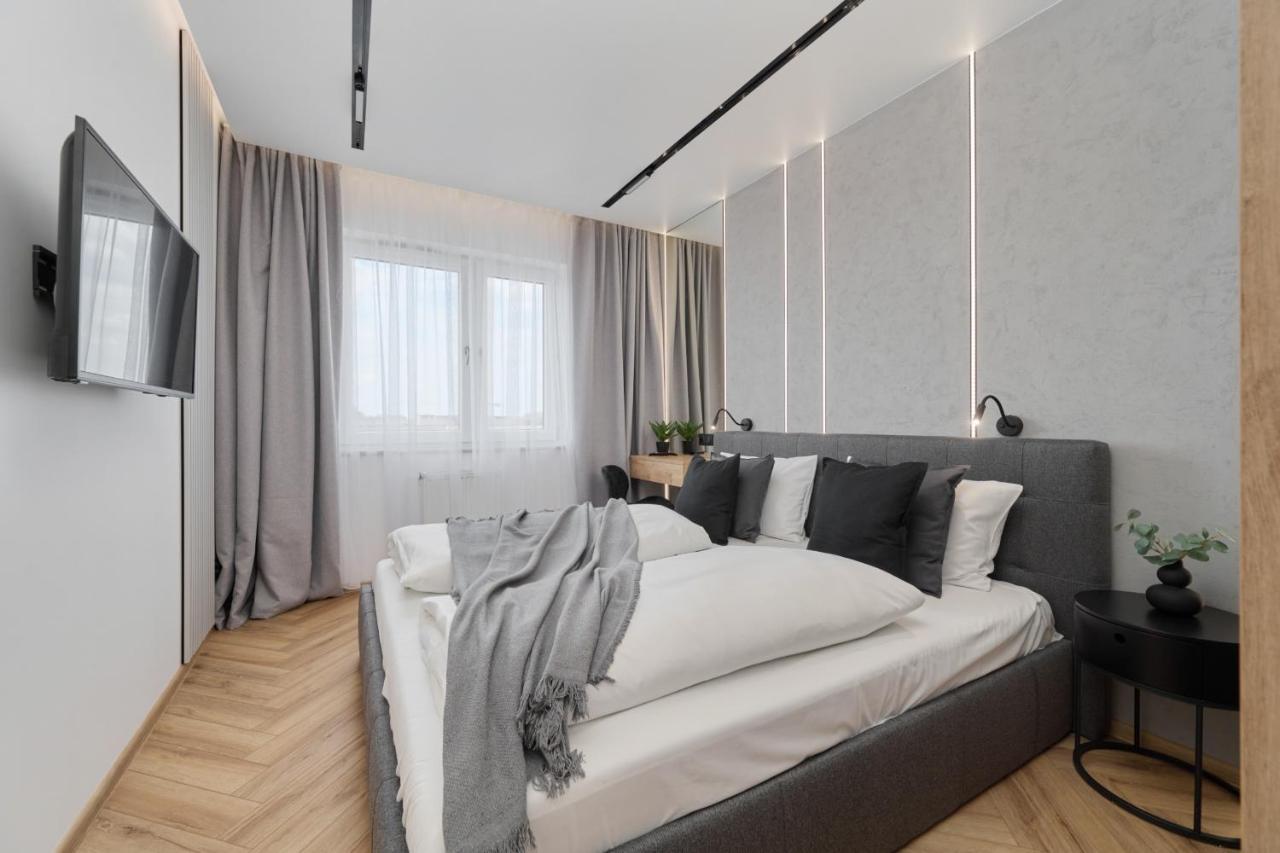 Exclusive Apartment With Balcony & Parking Wroclaw By Renters Prestige 外观 照片