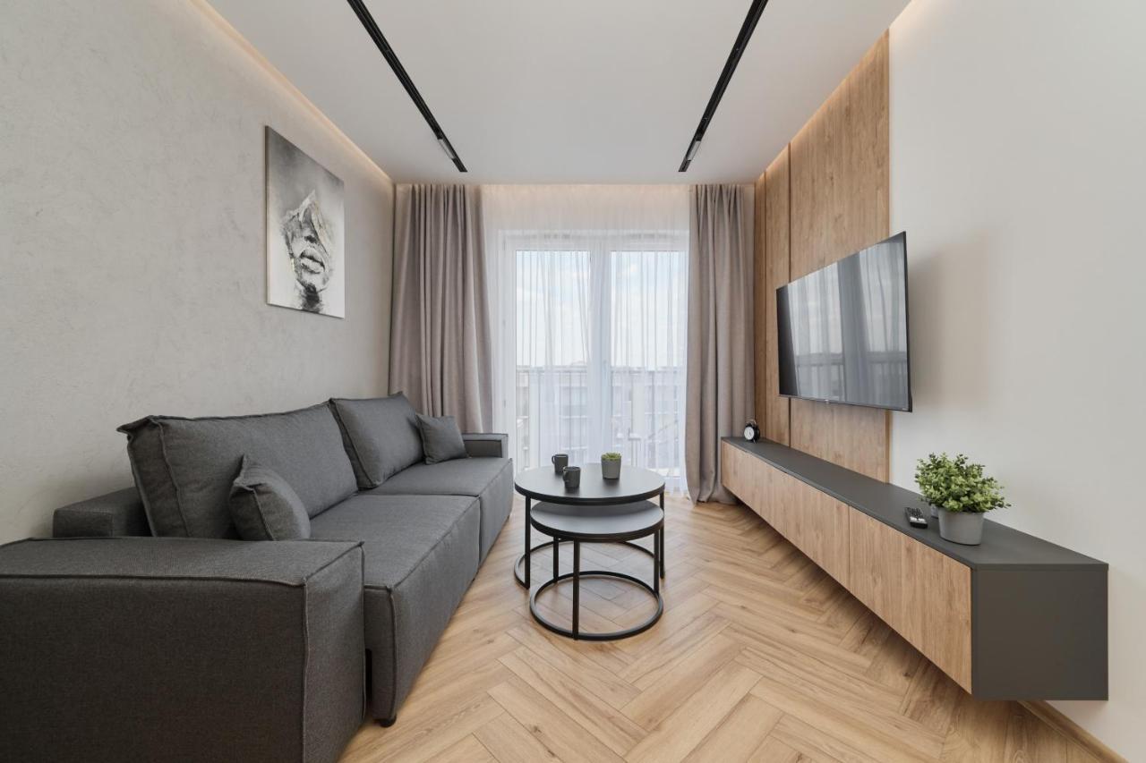 Exclusive Apartment With Balcony & Parking Wroclaw By Renters Prestige 外观 照片