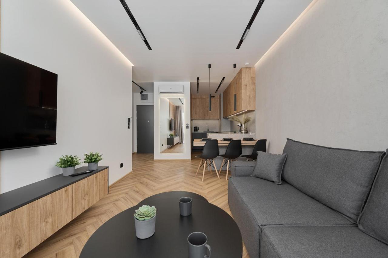 Exclusive Apartment With Balcony & Parking Wroclaw By Renters Prestige 外观 照片